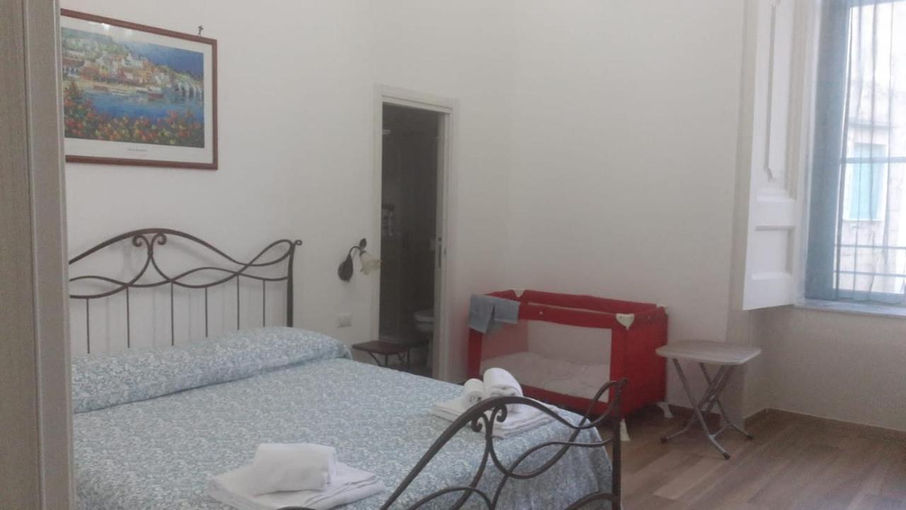 B&B Palazzo Sersale Napoli 外观 照片