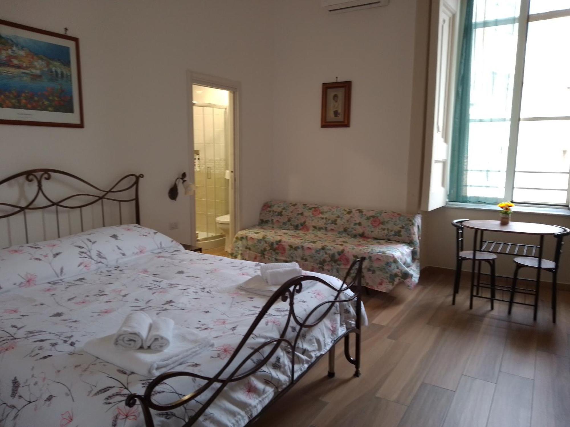 B&B Palazzo Sersale Napoli 外观 照片