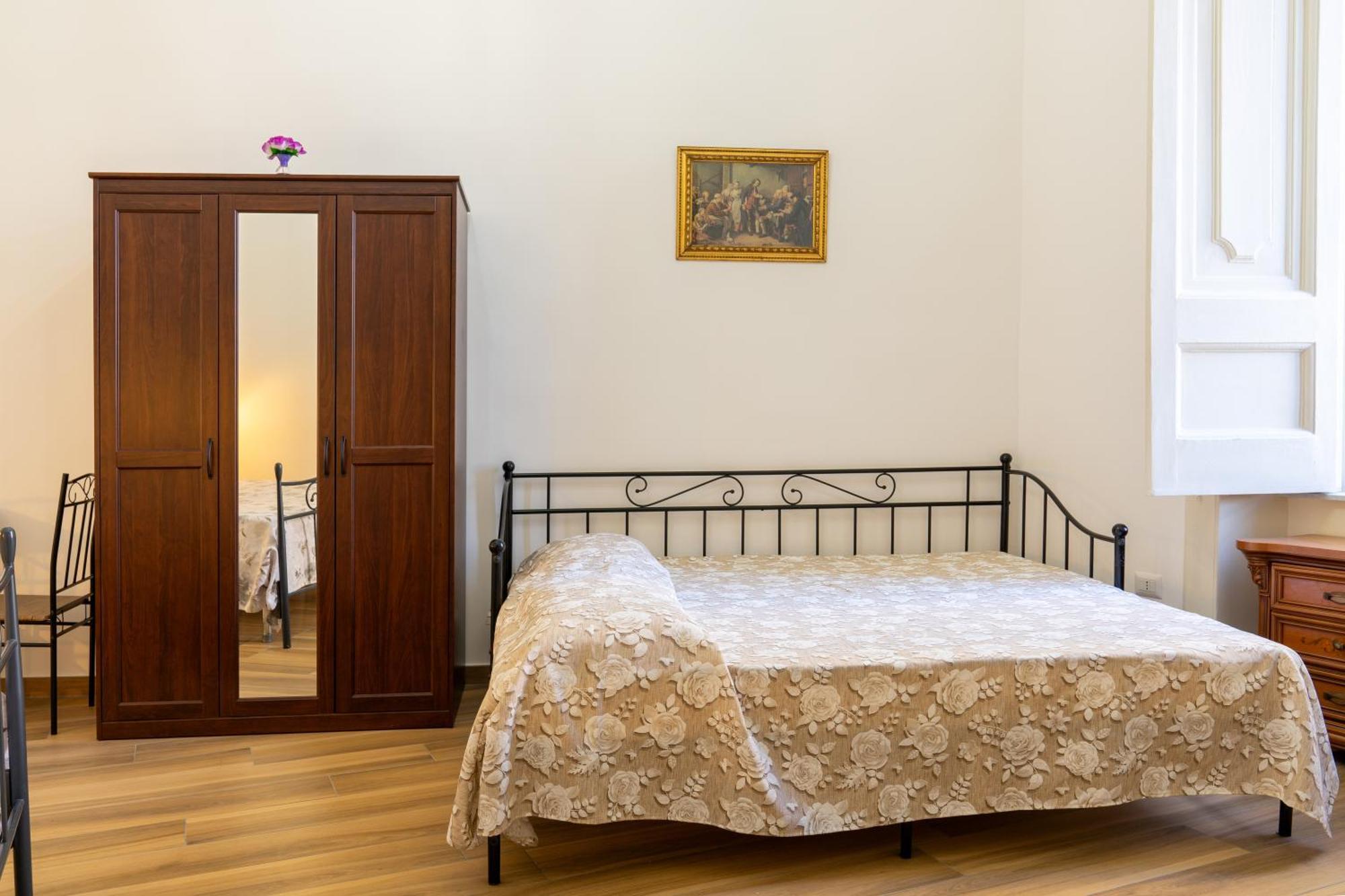 B&B Palazzo Sersale Napoli 外观 照片
