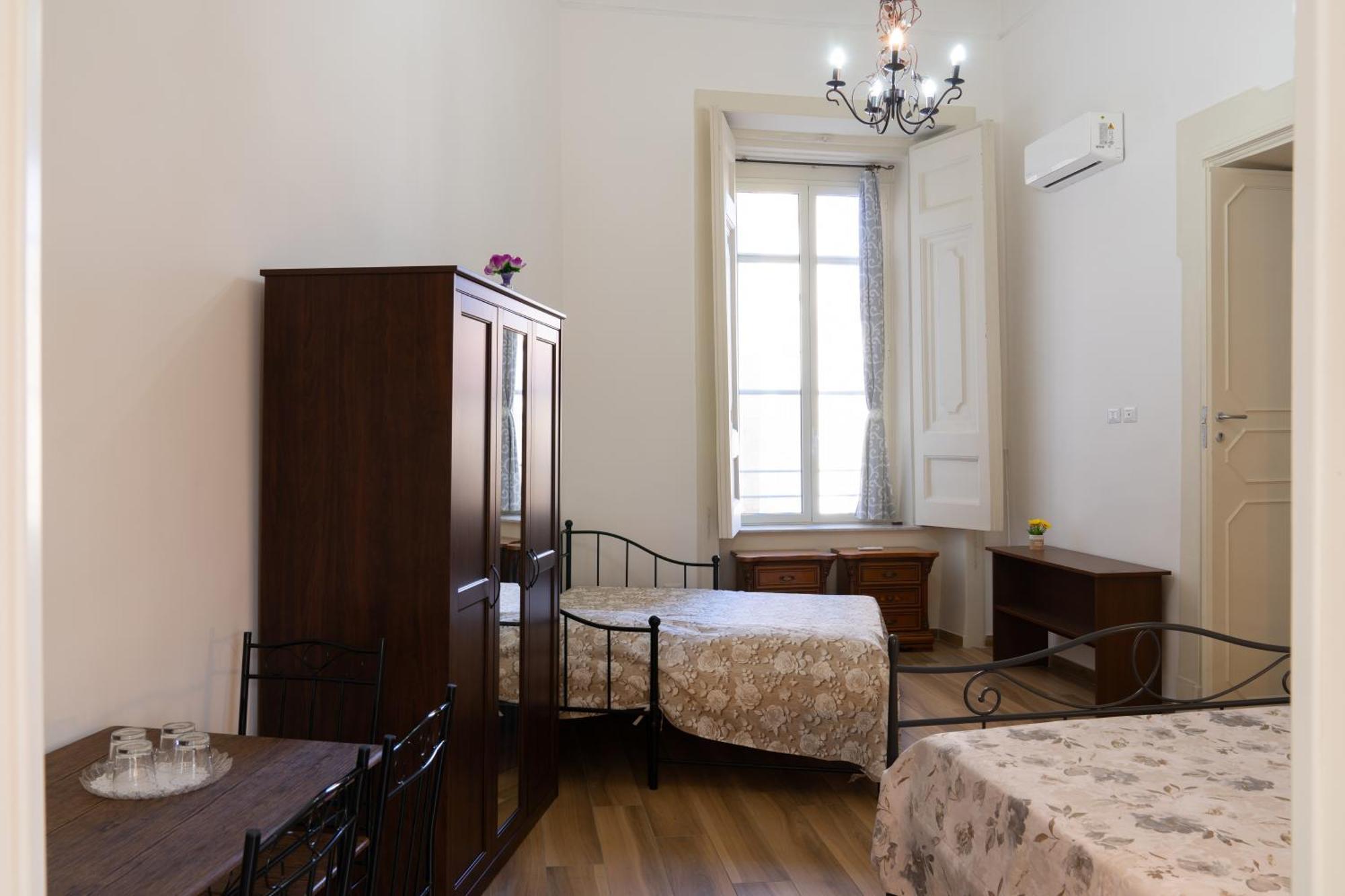 B&B Palazzo Sersale Napoli 外观 照片