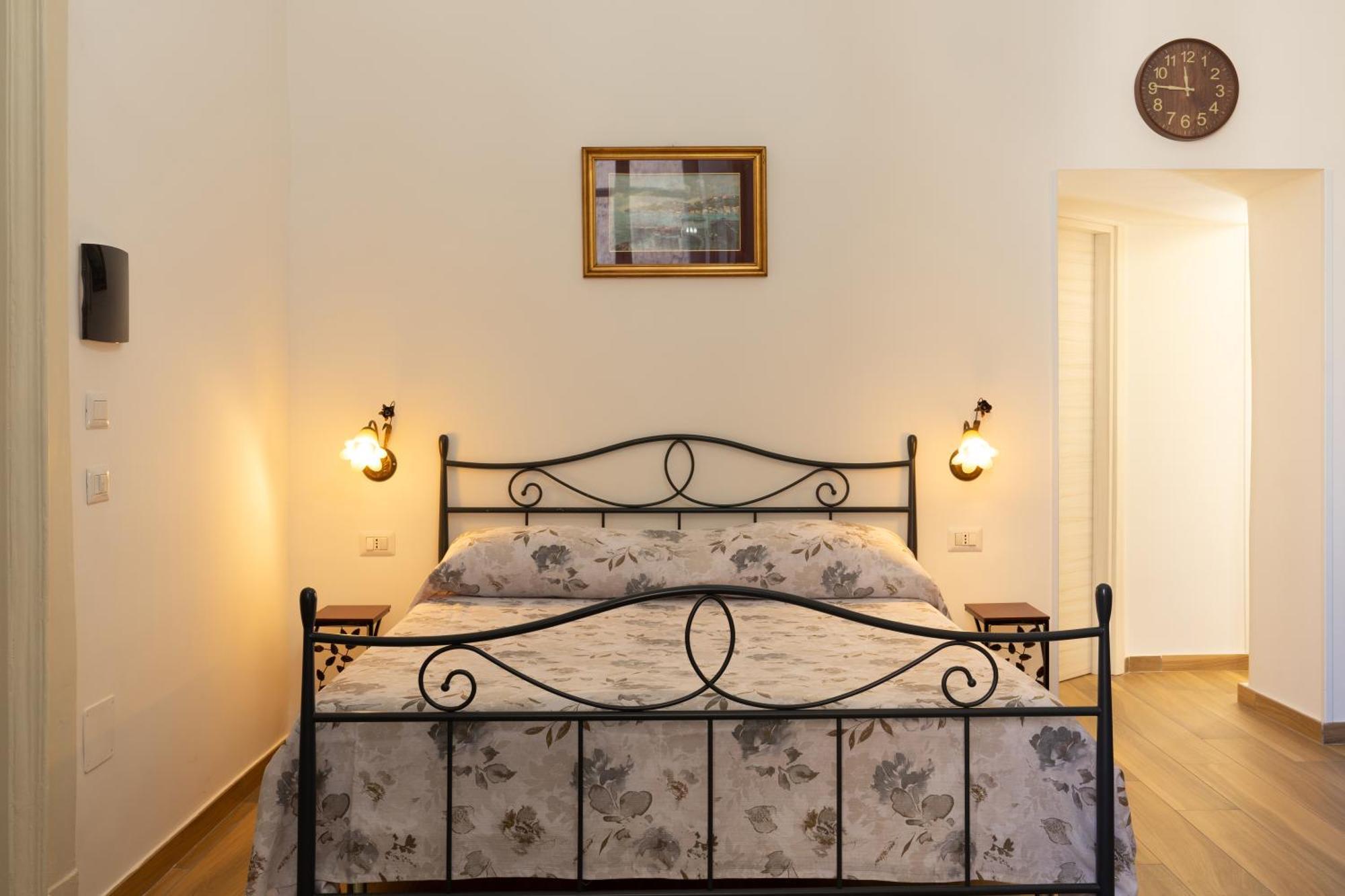 B&B Palazzo Sersale Napoli 外观 照片