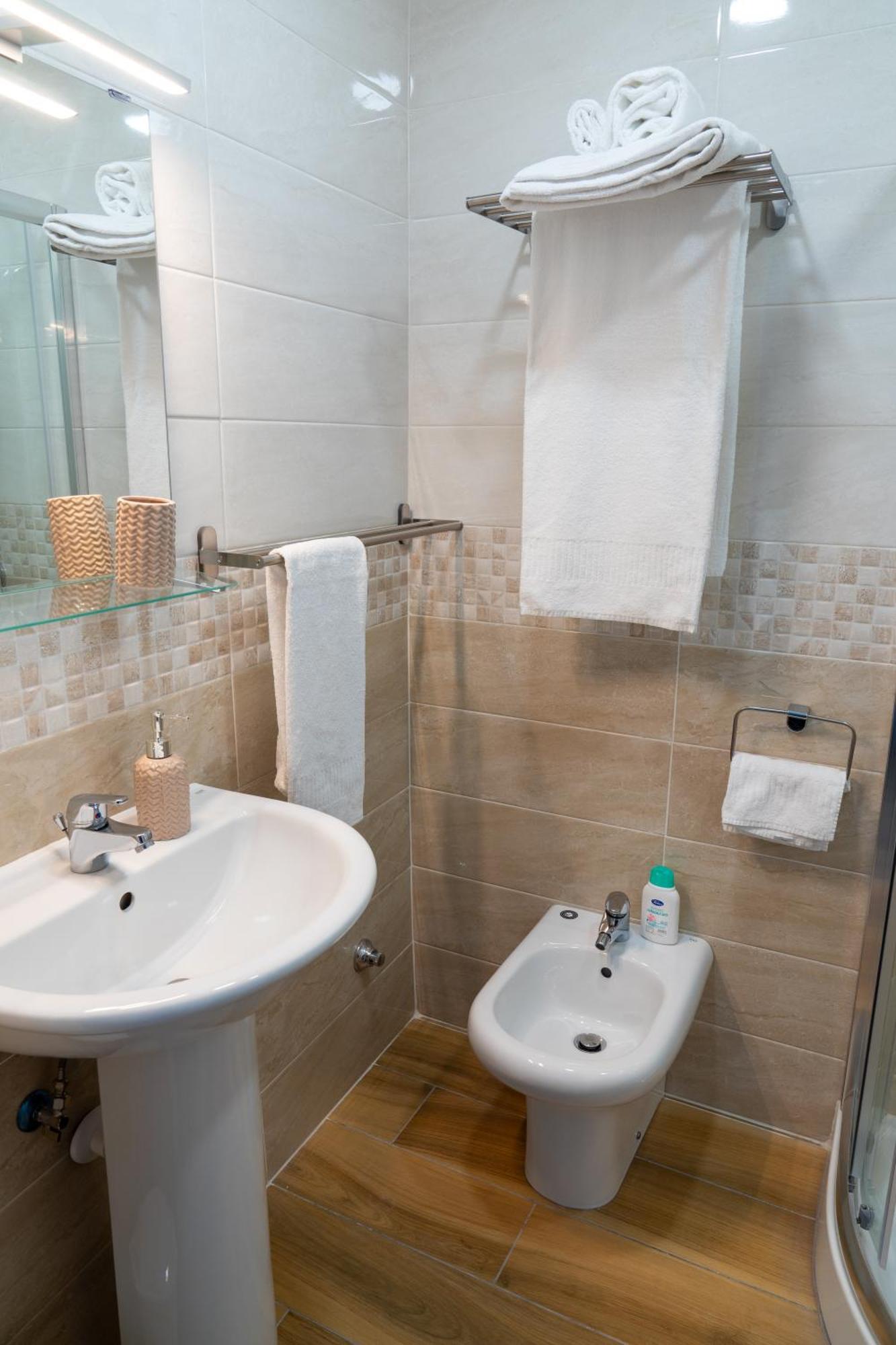 B&B Palazzo Sersale Napoli 外观 照片